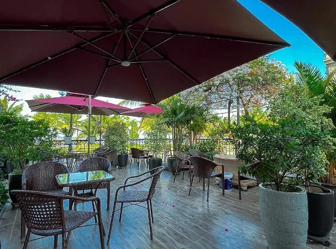 Aparthotel Victoria Villas *